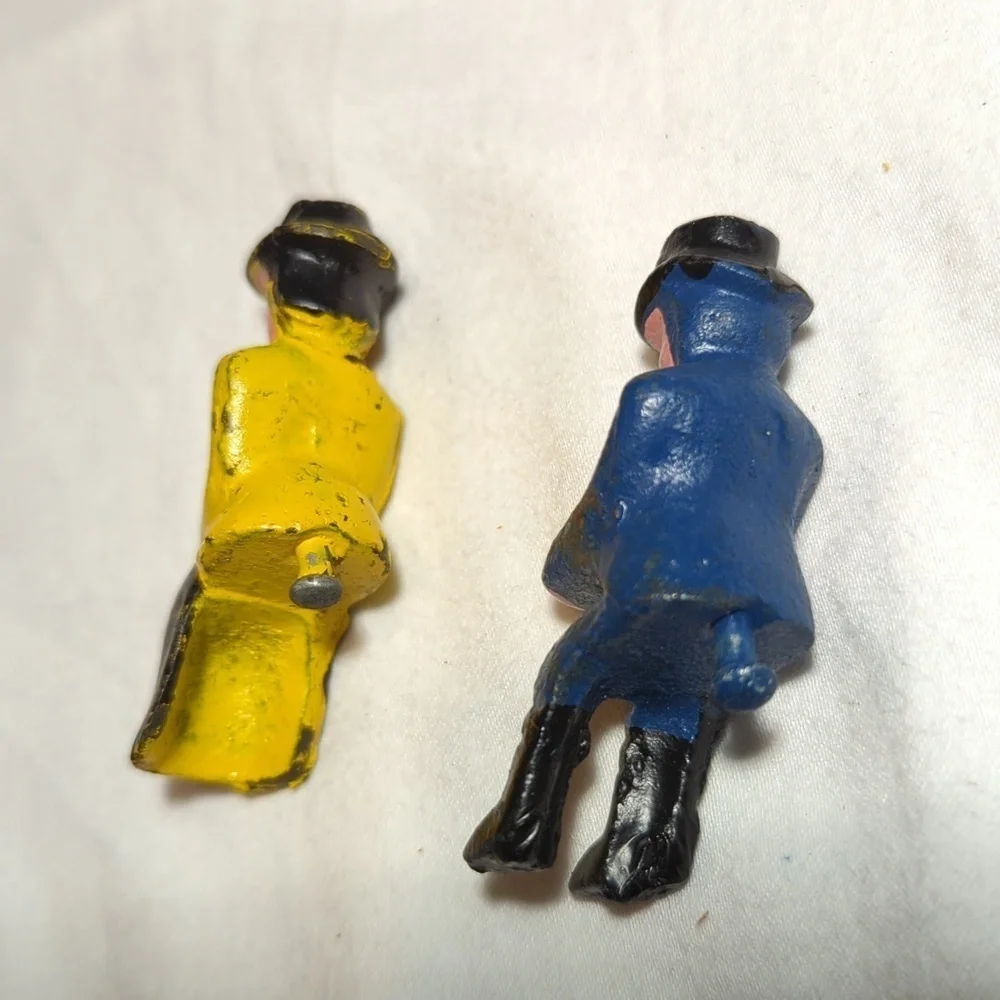 Vintage Cast Iron Horse Drawn Carriage with Driver and Rider